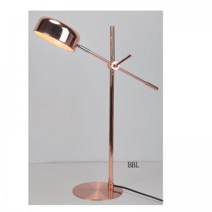Lampe de table avec abat-jour en métal et fonction de réglage